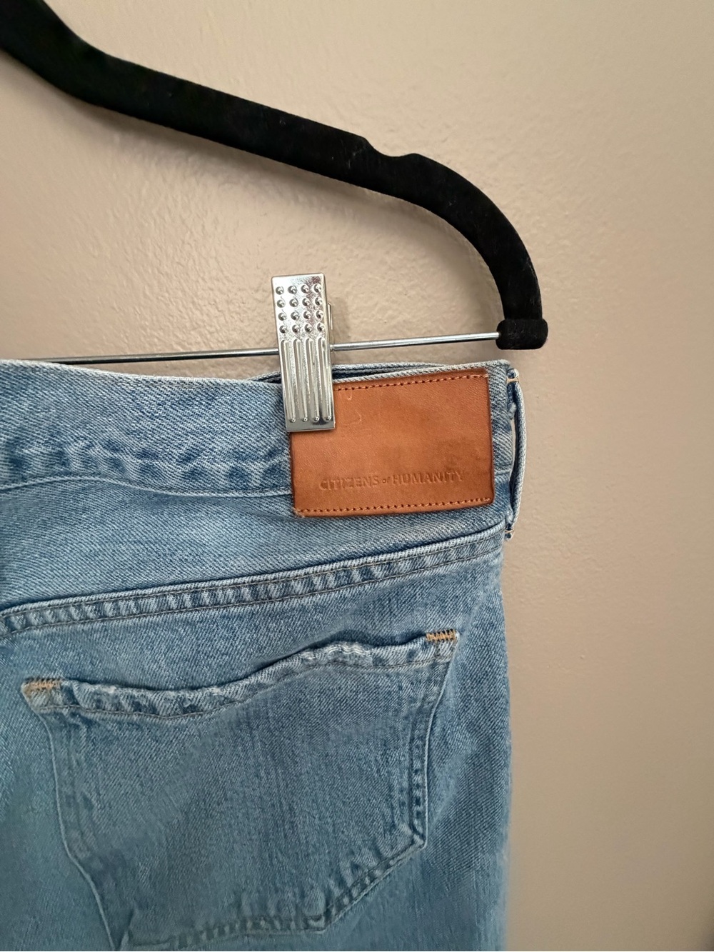 Citizens Of Humanity Two-Tone Boyfriend Jeans in Light and Medium Blue - Picture 10 of 16